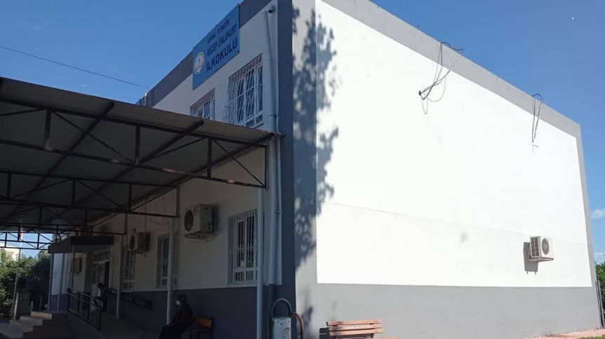 Adana-Yüreğir-Recep Ünlükurt Ortaokulu fotoğrafı