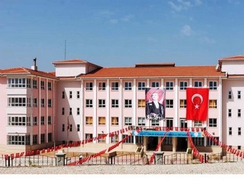 İzmir-Torbalı-Şehit Onur Ensar Ayanoğlu Ortaokulu fotoğrafı