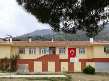 İzmir-Beydağ-Adagüre İlkokulu fotoğrafı