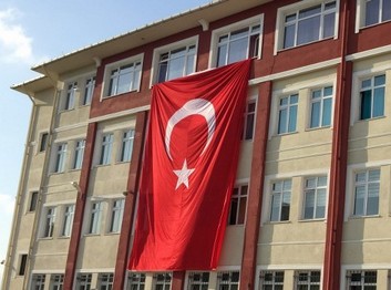 İstanbul-Bağcılar-Münir Tınaztepe Anadolu Lisesi fotoğrafı