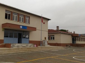 Bursa-Mustafakemalpaşa-Taşpınar Ortaokulu fotoğrafı