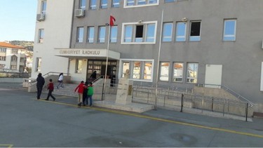 İzmir-Selçuk-Cumhuriyet İlkokulu fotoğrafı