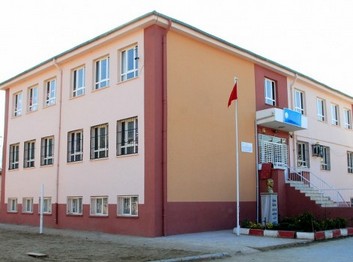 Manisa-Turgutlu-Çıkrıkçı Yaşar Kazimet Aybars İlkokulu fotoğrafı