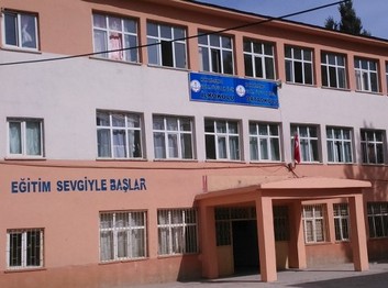 Hakkari-Merkez-VALİ M. LÜTFULLAH BİLGİN ORTAOKULU fotoğrafı