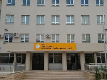 İzmir-Tire-Tire İsa Bey Mesleki ve Teknik Anadolu Lisesi fotoğrafı