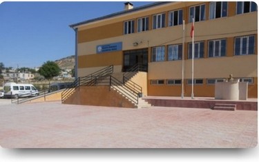 Kilis-Polateli-Tahsin Panoğlu İlkokulu fotoğrafı