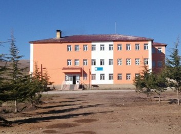 Bitlis-Ahlat-Taşharman Ortaokulu fotoğrafı