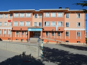 Konya-Beyşehir-Ali Rıza Celeboğlu Ortaokulu fotoğrafı
