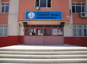 Mersin-Akdeniz-Turgut Özal Ortaokulu fotoğrafı