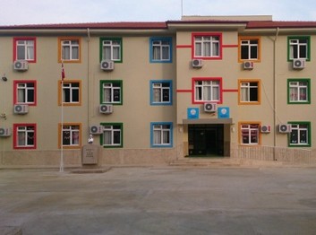Antalya-Aksu-Nurcan Cömertoğlu Ortaokulu fotoğrafı