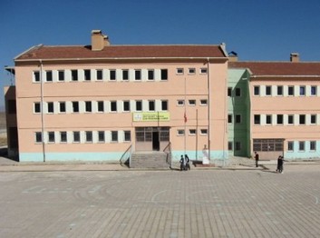 Niğde-Merkez-Yıldıztepe Hacıabdullah Şehit Mehmet Kayahan Çok Programlı Anadolu Lisesi fotoğrafı