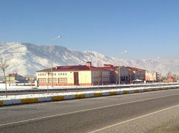 Bitlis-Güroymak-Güroymak Borsa İstanbul Anadolu Lisesi fotoğrafı