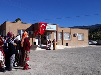 Mersin-Mut-75. Yıl Diştaş Ortaokulu fotoğrafı