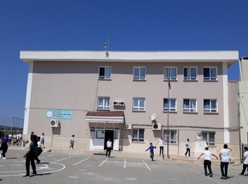 İzmir-Çeşme-Süleyman Sami Sarı Ortaokulu fotoğrafı