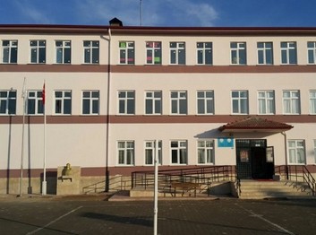 Afyonkarahisar-Merkez-Sadıkbey Ortaokulu fotoğrafı