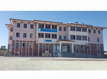 Konya-Akören-Şehit Halis Özcengiz İmam Hatip Ortaokulu fotoğrafı