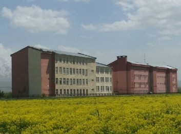 Ağrı-Patnos-Doğansu Kız Yatılı Bölge Ortaokulu fotoğrafı