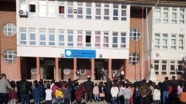 Diyarbakır-Ergani-Ş Öğr Aynur Sarı İlkokulu fotoğrafı