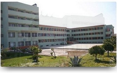 İzmir-Çeşme-Çeşme Mesleki ve Teknik Anadolu Lisesi fotoğrafı
