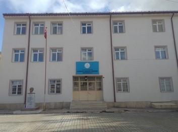 Sivas-Divriği-Danacı Sadık Özgür Ortaokulu fotoğrafı