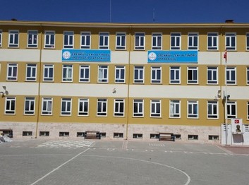 Konya-Selçuklu-Erenköy Zeki Altındağ İmam Hatip Ortaokulu fotoğrafı