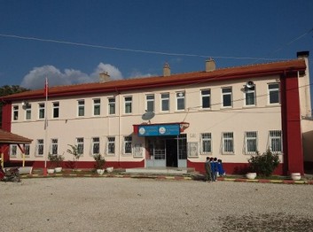 Isparta-Şarkıkaraağaç-Salur Şehit Durmuş Ali Durmaz Ortaokulu fotoğrafı