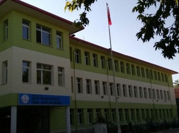 Karaman-Merkez-Şehit Oğuzhan Küçük İmam Hatip Ortaokulu fotoğrafı