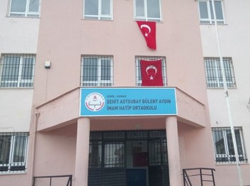 İzmir-Konak-Şehit Astsubay Bülent Aydın İmam Hatip Ortaokulu fotoğrafı