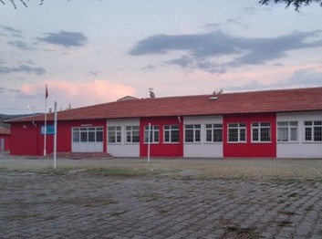 Çorum-Uğurludağ-Uğurludağ İmam Hatip Ortaokulu fotoğrafı