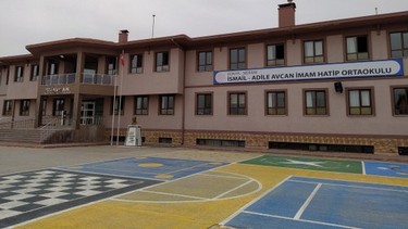 Konya-Meram-İsmail-Adile Avcan İmam Hatip Ortaokulu fotoğrafı