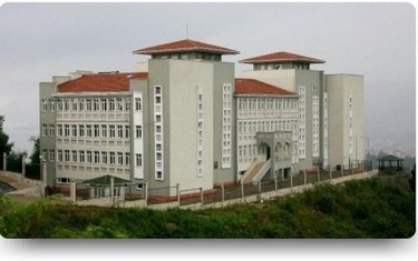 Rize-Merkez-Ekrem Orhon Mesleki ve Teknik Anadolu Lisesi fotoğrafı