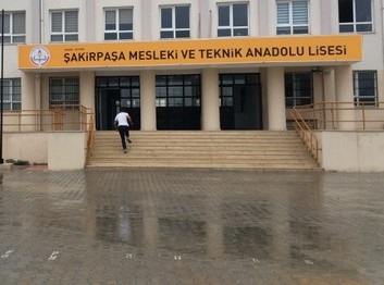 Adana-Seyhan-Şakirpaşa Mesleki ve Teknik Anadolu Lisesi fotoğrafı