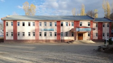 Van-Gevaş-Osmangazi Ortaokulu fotoğrafı