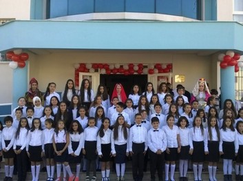 İzmir-Buca-Sevgi-Ferit Akın Ortaokulu fotoğrafı