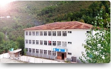 Trabzon-Çarşıbaşı-Şahinli Ortaokulu fotoğrafı