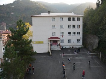 Trabzon-Şalpazarı-Şalpazarı Anadolu İmam Hatip Lisesi fotoğrafı
