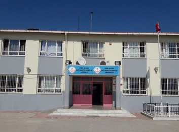 İzmir-Aliağa-Şehit Sebahattin Karakaplan Ortaokulu fotoğrafı