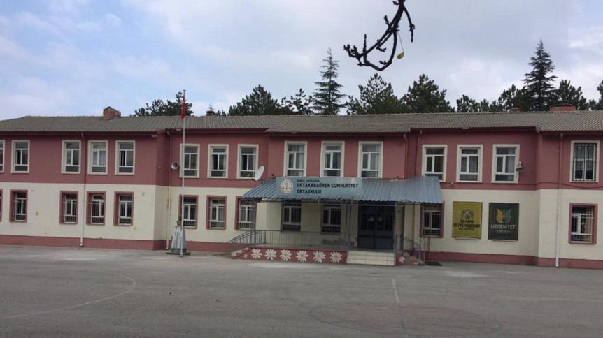Konya-Seydişehir-Ortakaraören Cumhuriyet Ortaokulu fotoğrafı