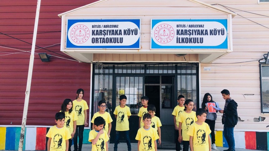 Bitlis-Adilcevaz-Karşıyaka Köyü Ortaokulu fotoğrafı