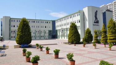 İzmir-Karşıyaka-Emlakbank Süleyman Demirel Anadolu Lisesi fotoğrafı