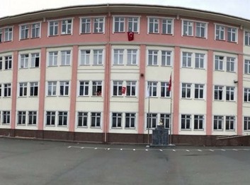 İstanbul-Sultangazi-Nuri Pakdil Anadolu Lisesi fotoğrafı