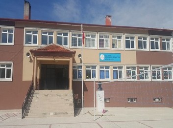 Çorum-Alaca-Büyükdona Şehit Ercüment Köse İlkokulu fotoğrafı