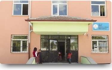 Niğde-Bor-Obruk Mustafa ve Sebahat Ergin İlkokulu fotoğrafı