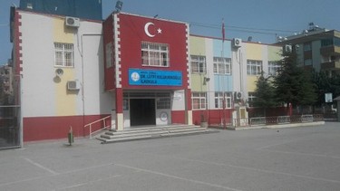 Mersin-Tarsus-Dr.Lütfi Kolukırıkoğlu İlkokulu fotoğrafı