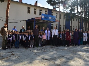 Erzurum-Uzundere-Özcan İlkokulu fotoğrafı