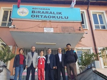 Adıyaman-Merkez-Biraralık Ortaokulu fotoğrafı