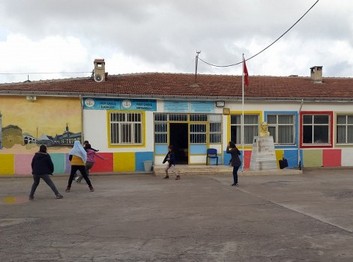 Diyarbakır-Sur-Yiğit Çavuş Ortaokulu fotoğrafı