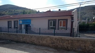 Afyonkarahisar-Şuhut-Dadak Ortaokulu fotoğrafı