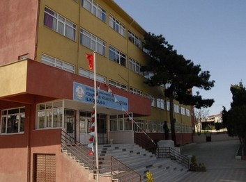Tekirdağ-Marmara Ereğlisi-Yeniçiftlik Nizamettin Demirdöven İlkokulu fotoğrafı
