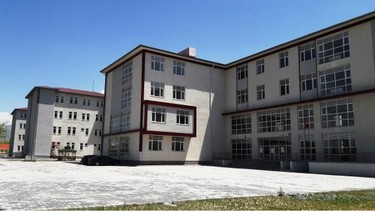 Van-Edremit-Türkiye Yardımsevenler Derneği Anadolu Lisesi fotoğrafı